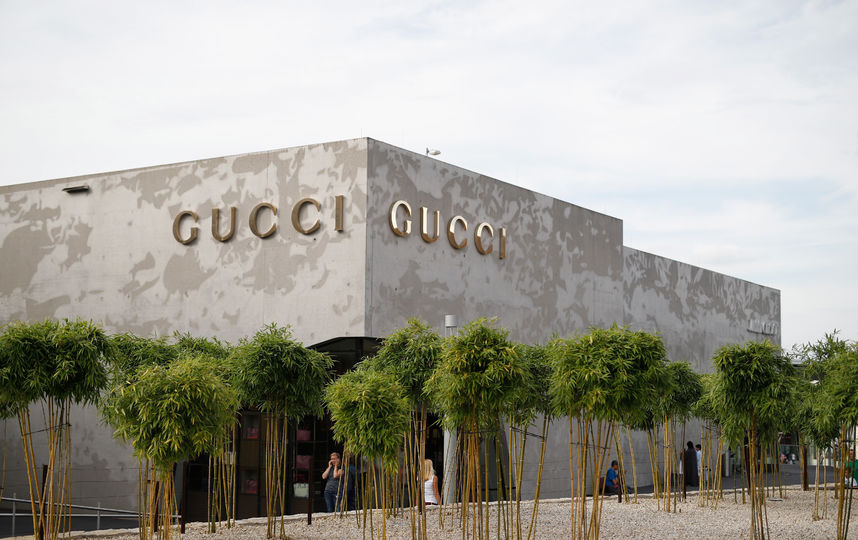 Модный и парфюмерный бренд Gucci
