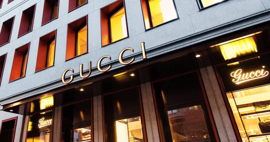 Модный и парфюмерный бренд Gucci